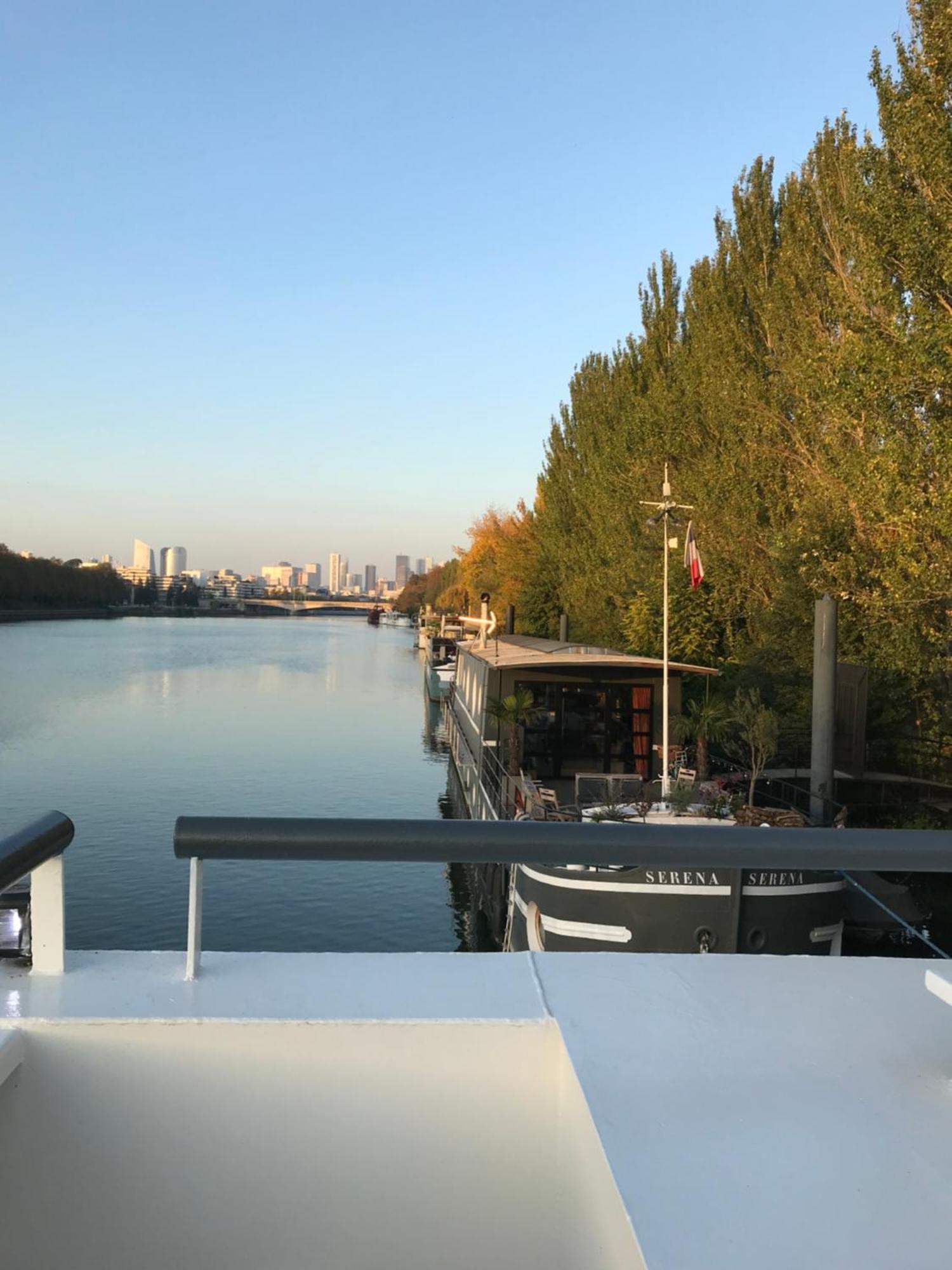 Loft Sur L'eau Avec Parking Apartment *